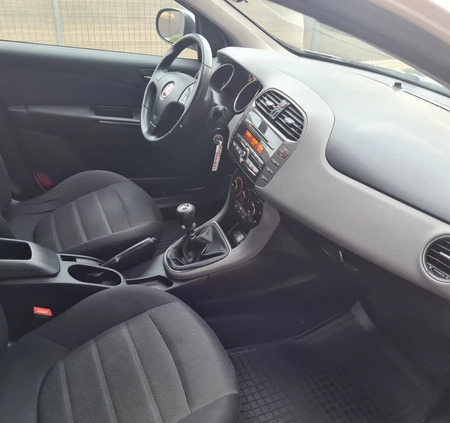 Fiat Bravo cena 17300 przebieg: 203000, rok produkcji 2010 z Legnica małe 497